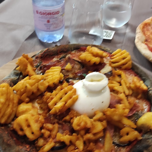 Pizza Burrata Patate Waffel E Melanzane