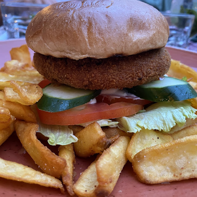Falafel Burger