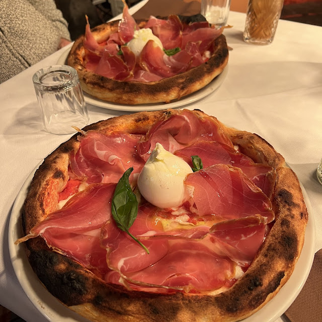 Mozzarella Pizza
