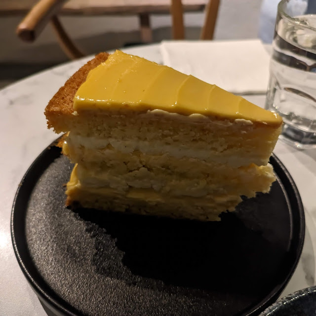 Lemon Curd Cake