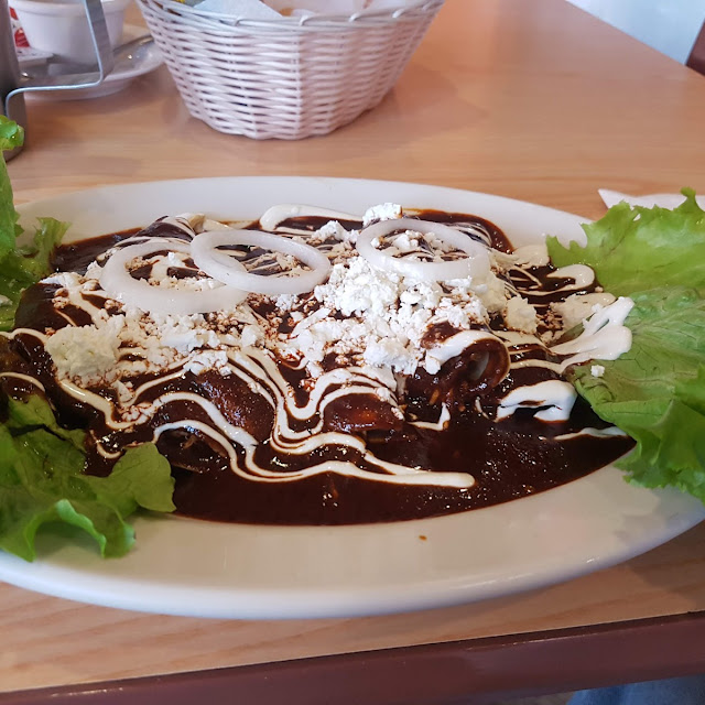 Enchiladas de Mole
