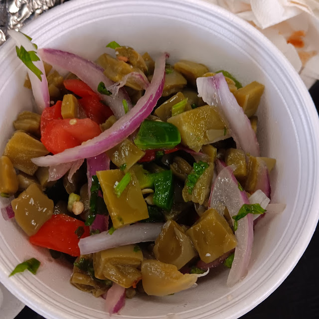 Nopalitos Con Pico De Gallo