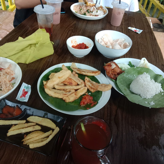 Pisang Goreng French Fries Nasi Goreng Spesial Wedang Jahe