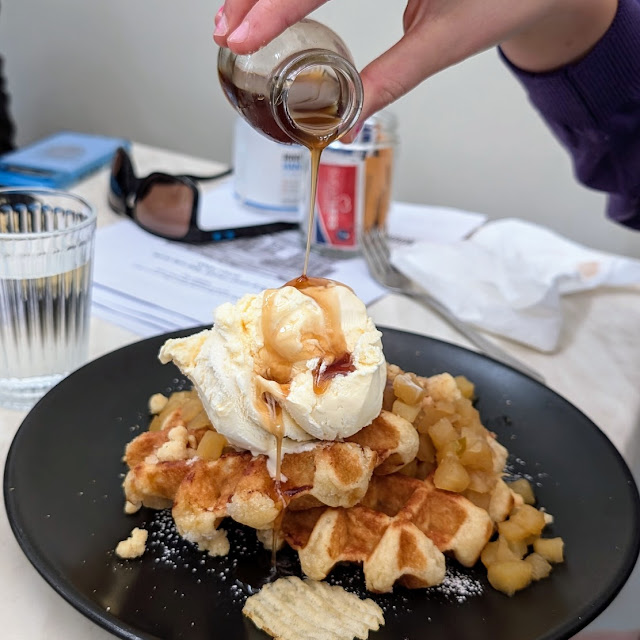 Waffles with Apple Crumble