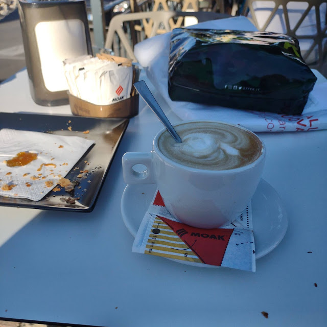 Cappuccino E Brioche Vegana