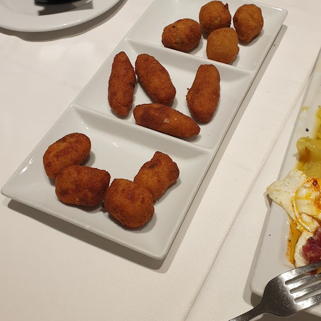 Croquetas Jamón Boletus Y Gamba Roja