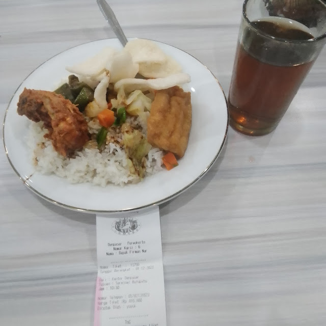Nasi Rames Prasmanan Servis Makan Dari Po Wisata Komodo