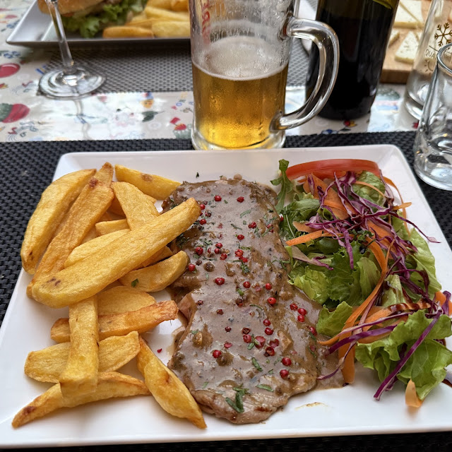 Steak and Peppercorn Sauce