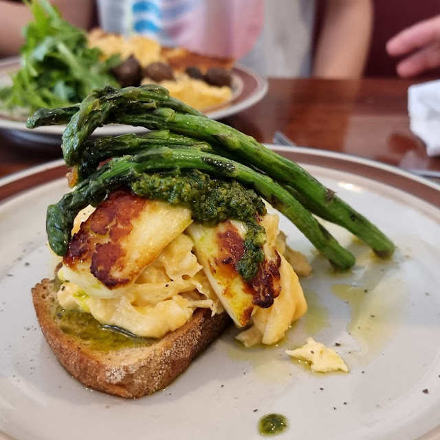 Haloumi with Asparagus Pesto and Scrambled Eggs on Rye
