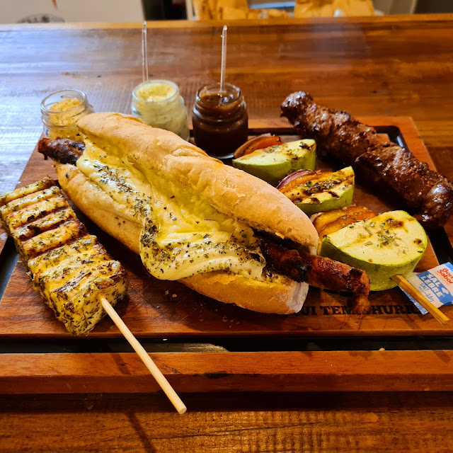 Entrecot Queijo Coalho Assado E Molhos