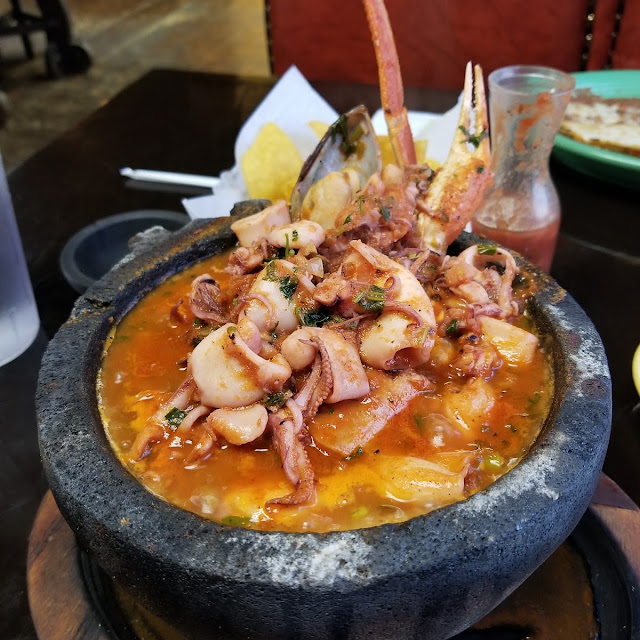 Molcajete De Mariscos