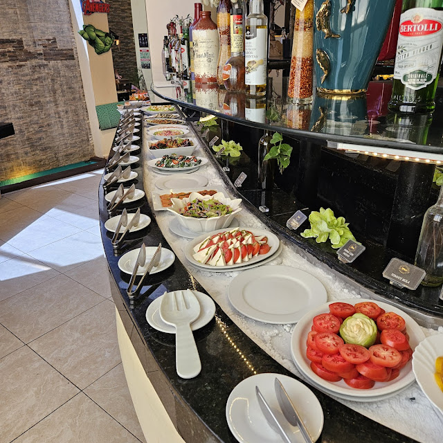 Cold Salad Bar