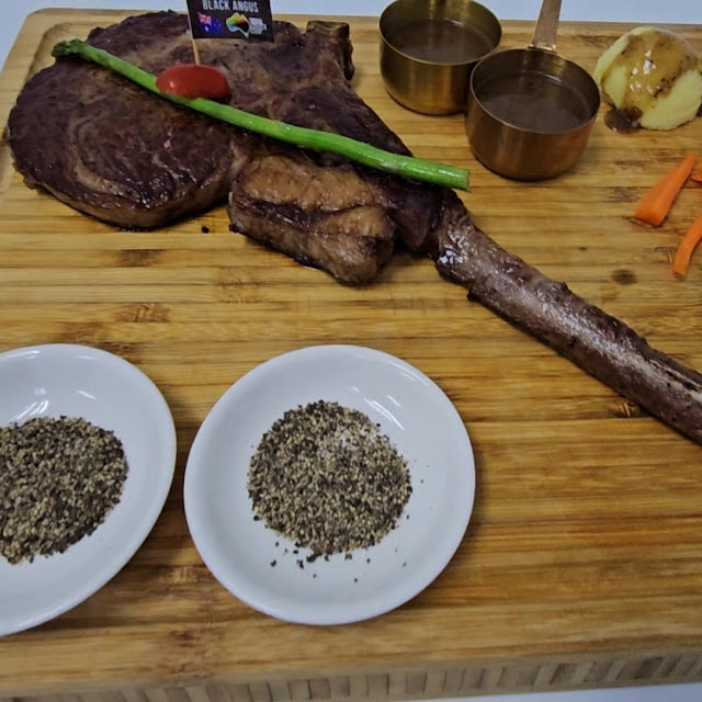 Tomahawk Steak