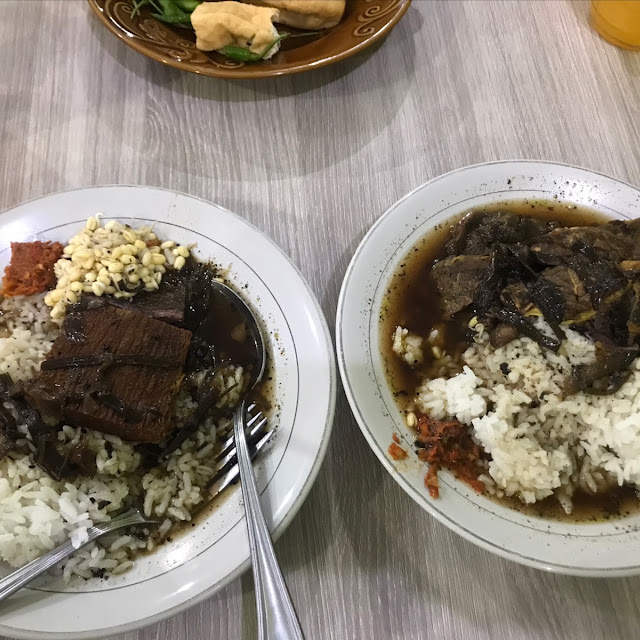 Nasi Rawon Empal Kisi