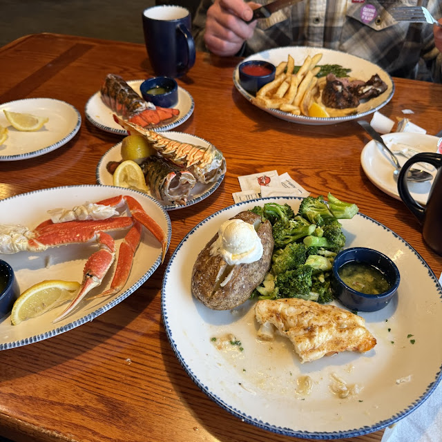 Maine Lobster Tail & 7 Oz Sirloin