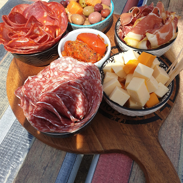 Planche Mixte Et Charcuterie