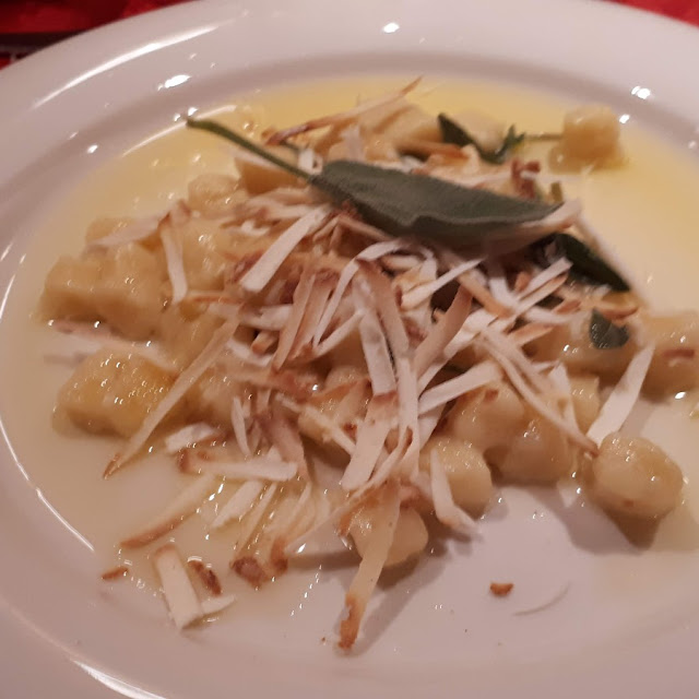 Gnocchi Burro Salvia E Ricotta Affumicata