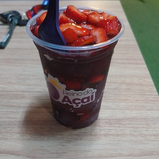 Açaí Com Morangos E Nutella