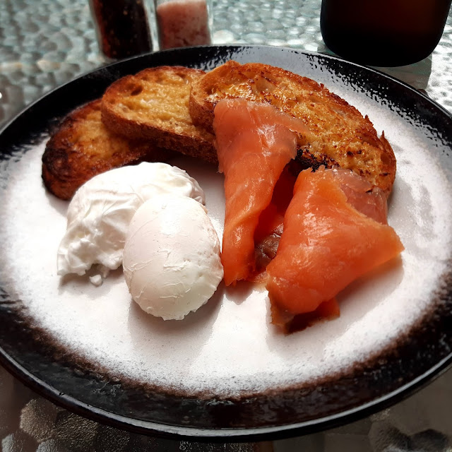 Poached Eggs with Sourdough and Smoked Salmon