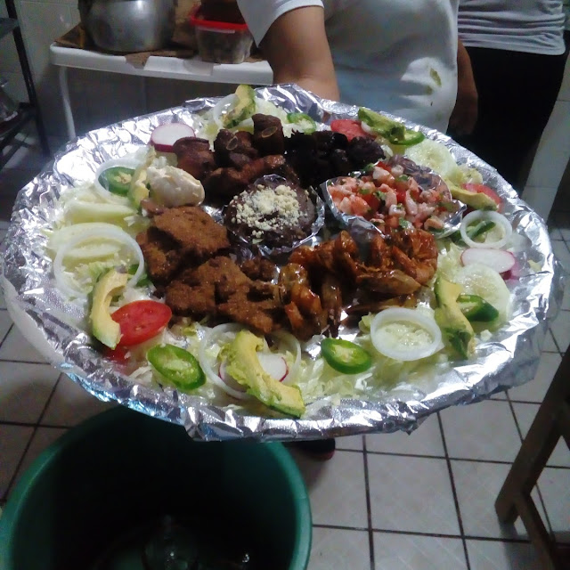 Charolas Mixta