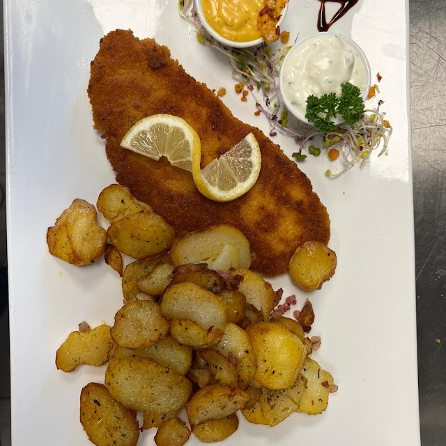 Grillteller Und Schnitzel