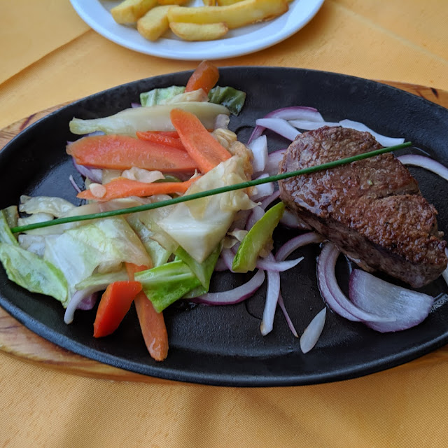 Tenderloin Met Pepersaus