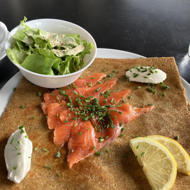 Crêpe Au Saumon Et Fromage Blanc