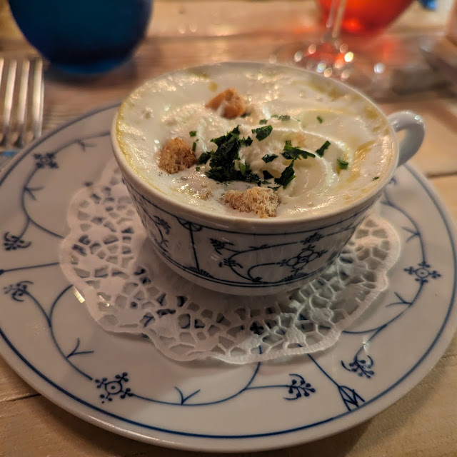 Thai Kohlrabi Suppe Mit Zitronengras Und Gambas