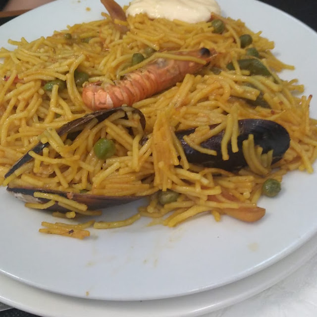 Fideua