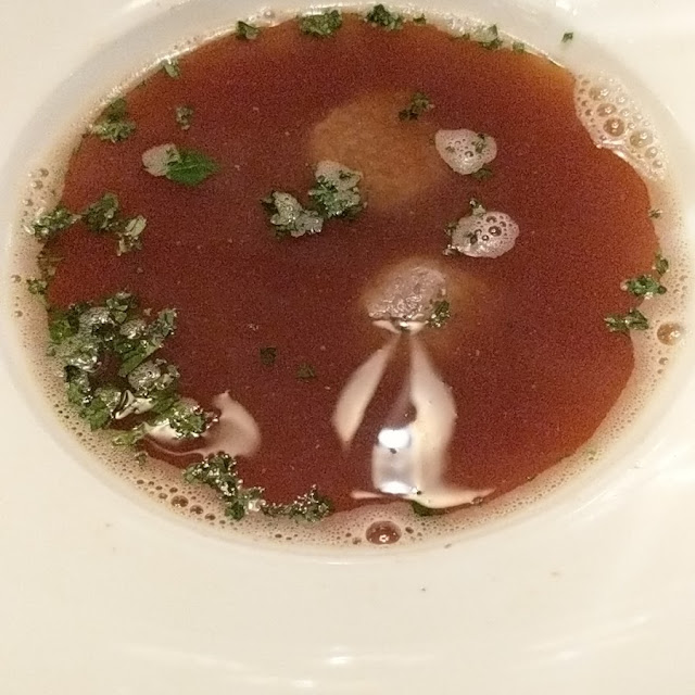 Leberknödelsuppe