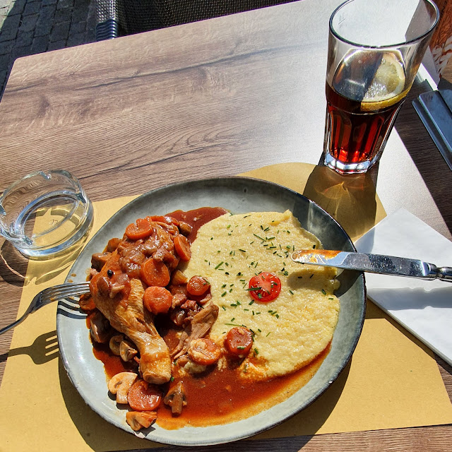 Coque Au Vin Mit Polenta