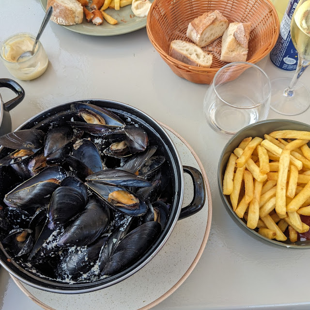 Moules Gratinee Au Feu de Bois