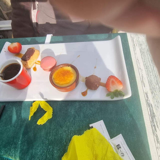 Café Gourmand