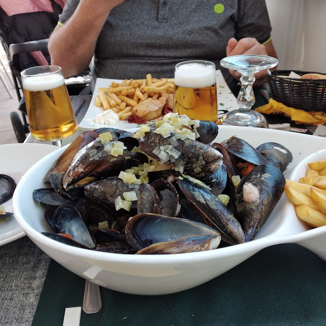 Moules Frites Au Roquefort