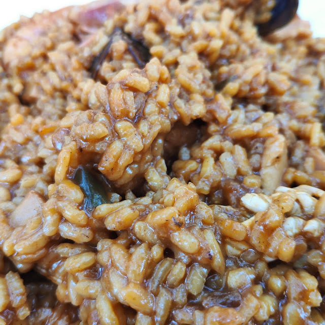 Paella Mar Y Montaña
