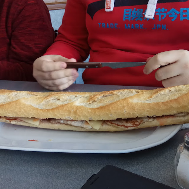 Bocadillo Lomo Queso Bacon Xl