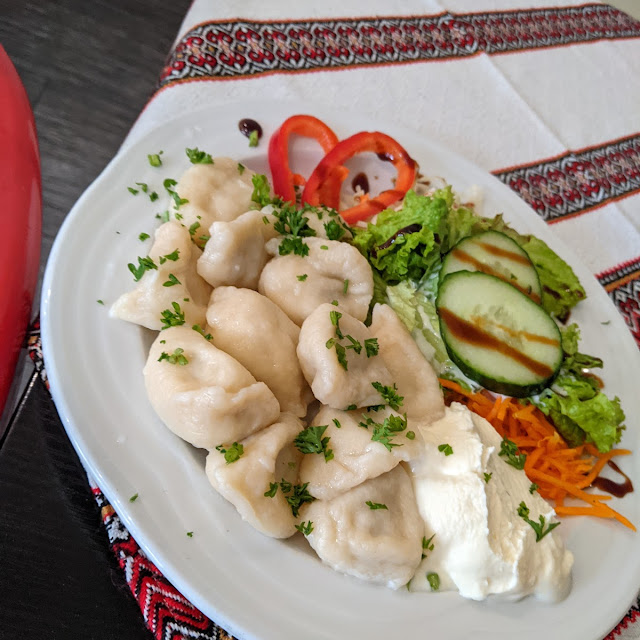 Piratenteller Kinderportion Pelmeni