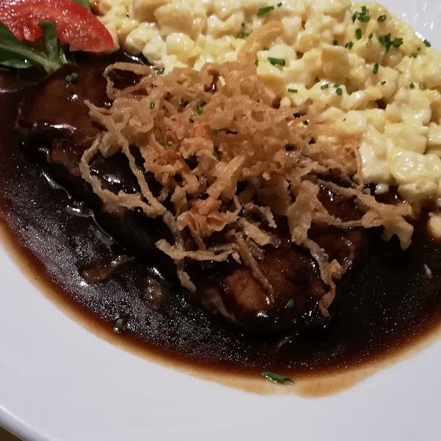 Zwiebelrostbraten Mit Spätzle