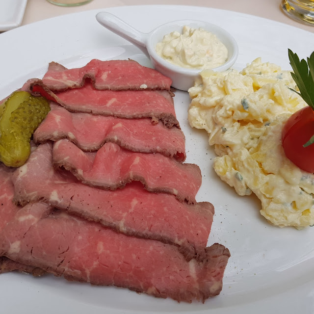 Roastbeefschnittchen Mit Kartoffelsalat Und Selbstgemachter Remoulade