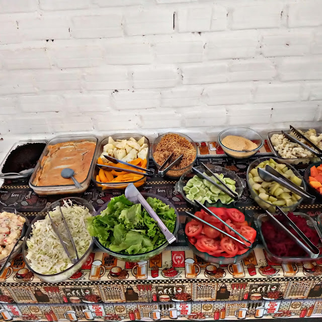 Saladas E Sobremesas