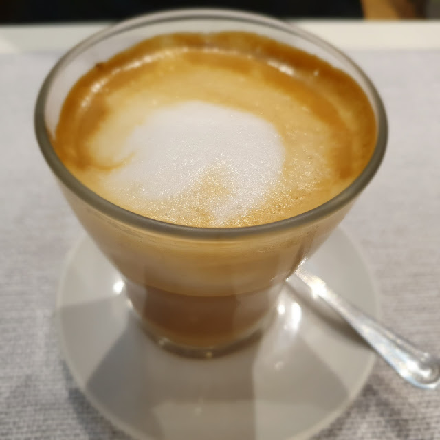 Cafe Con Leche