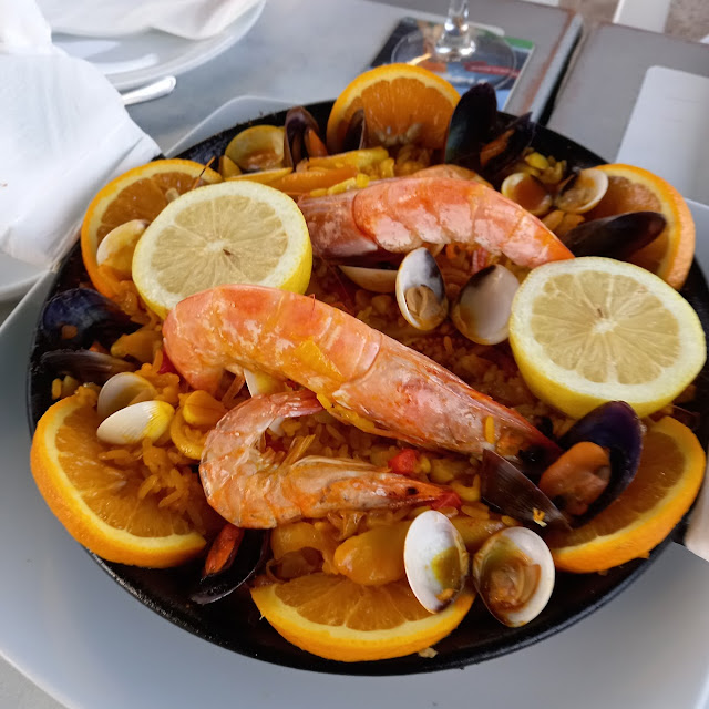 Paella Mit Meeresfrüchte