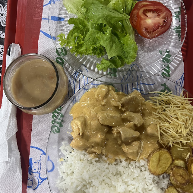 E Strogonoff de Frango