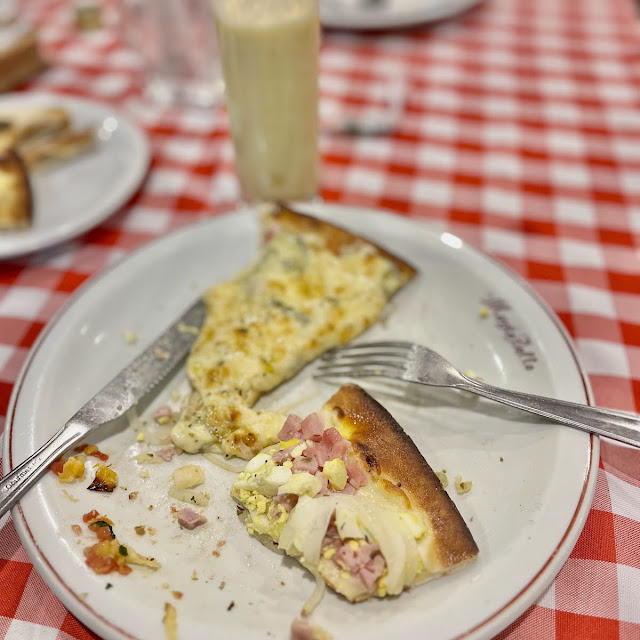 Portuguesa E 4 Queijo