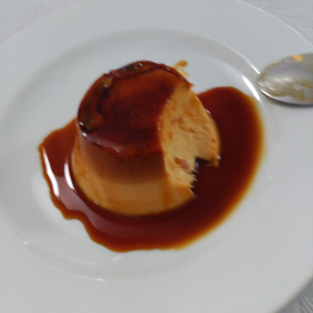 Flan de Turrón Con Helado