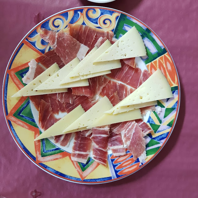 Jamon Y Queso