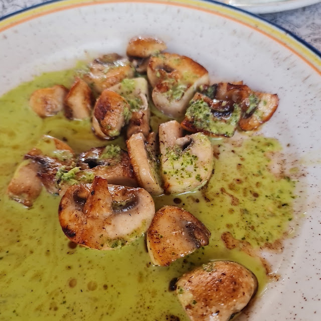 Champiñón Con Salsa Verde