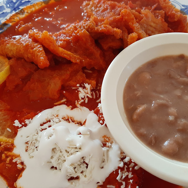 Chicharrón En Salsa