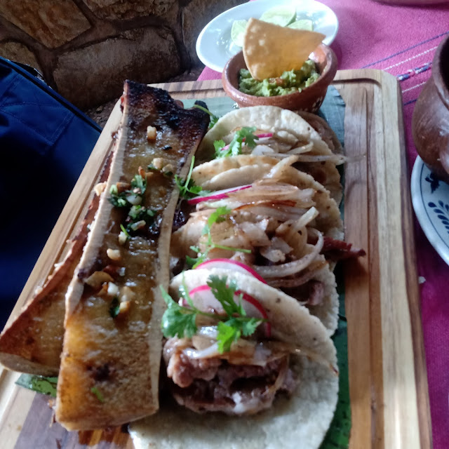Tacos de Rib Eye Con Marimba de Tuetano