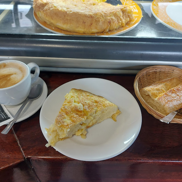 Pincho de Tortilla Y Cafe